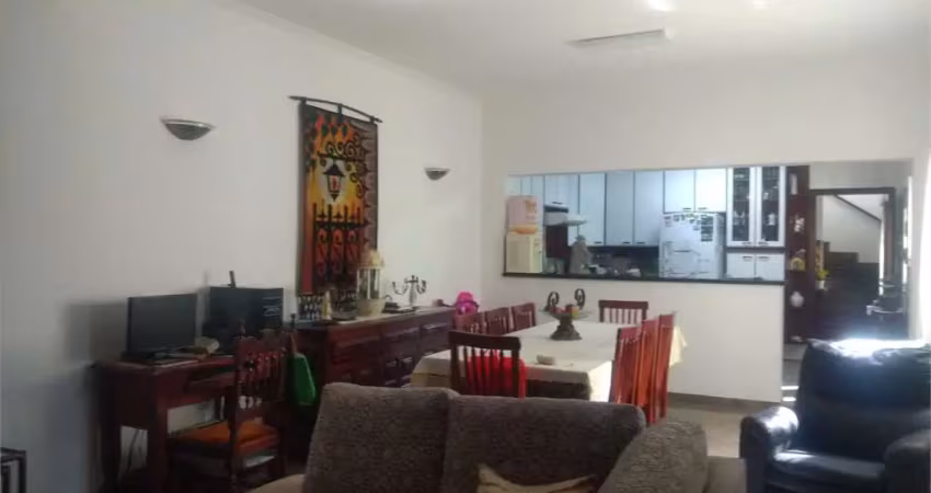 Casa com 3 quartos à venda na Avenida Rubens Montanaro de Borba, Cidade Dutra, São Paulo