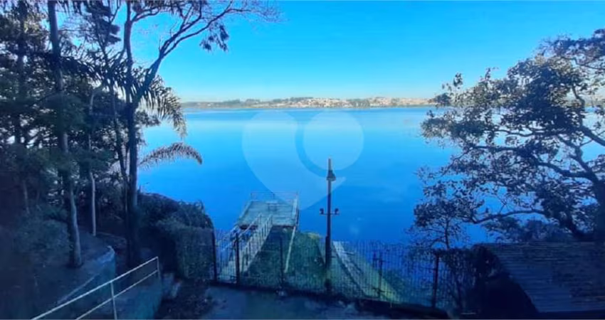 Casa Sobrado pé na água represa do guarapiranga
