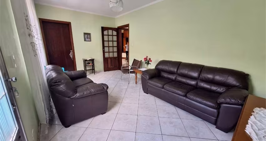 Casa a Venda com 217 metros área construida  no bairro de Guarapiranga