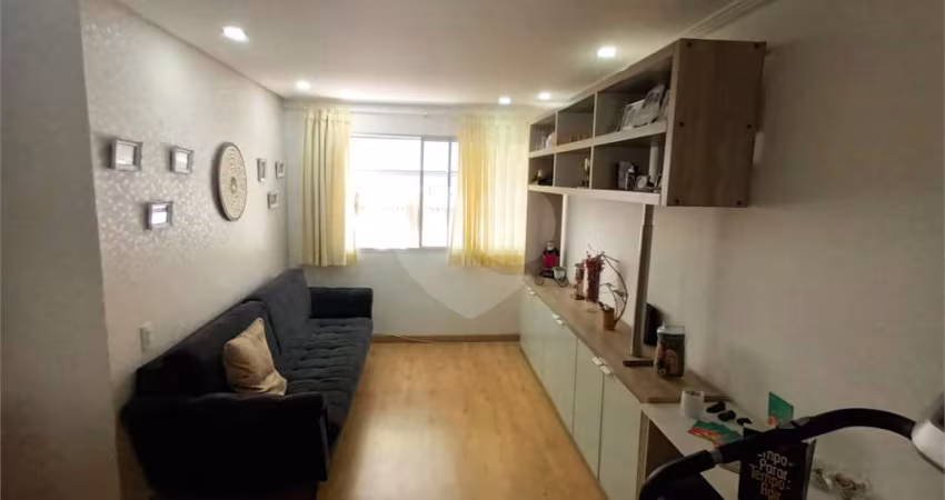 Apartamento para venda na Vila Sofia, com 03 dormitórios e 01 suíte