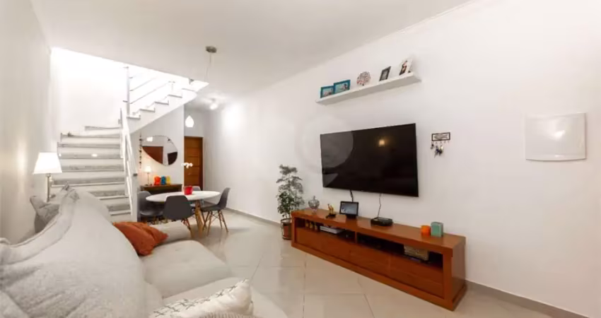 Lindo sobrado novo Próximo ao Jardim Prudência.