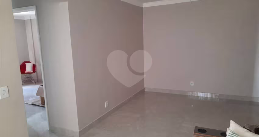 Apartamento na Chácara Santo Antônio 2 dormitório, 2 vagas