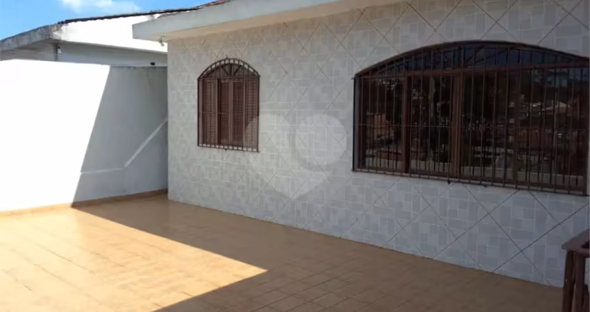 Casa térrea com 3 quartos à venda em jardim regis - sp