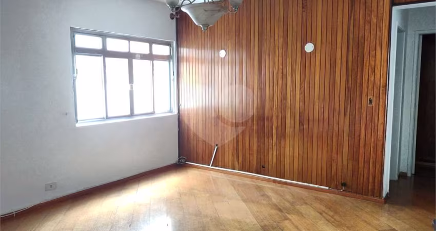 Apartamento de 2 Dormitórios amplos no Bosque da Saúde