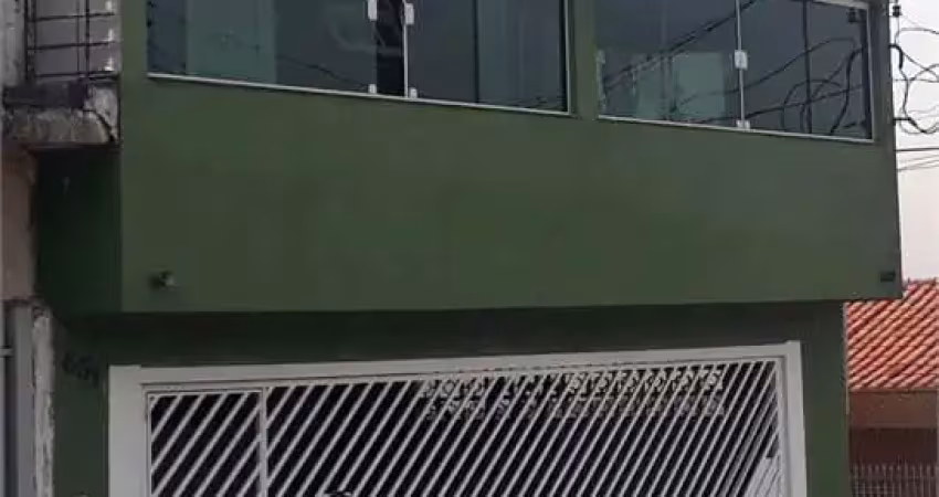 Sobrado à venda na Cidade Vargas