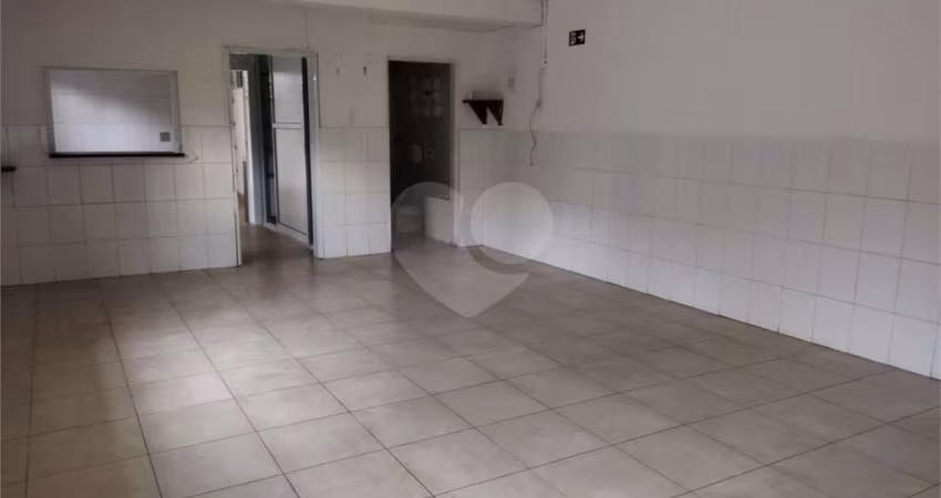 Vende ou Aluga Excelente Sobrado na Vila Guarani