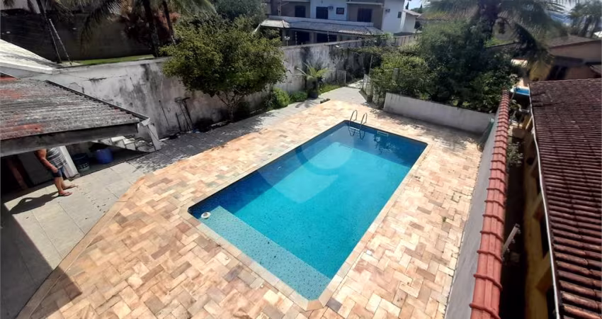 Casa na praia centro de Peruíbe