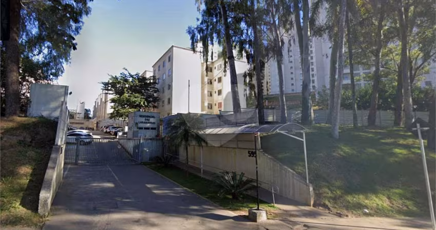 Apartamento em condomínio fechado - Zona Oeste