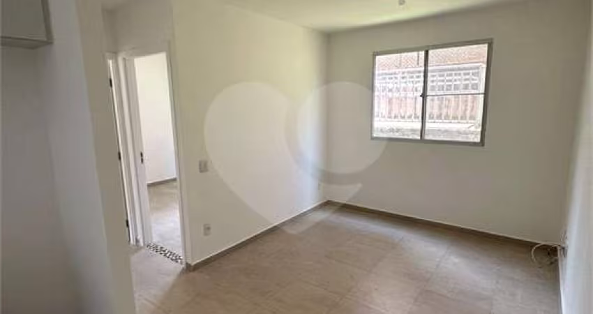 Apartamento 2 quartos em condomínio fechado no Jaraguá