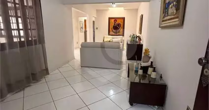 Casa com 3 quartos à venda na Rua Doutor Paulo Valle, 1134, Jardim América, Bauru