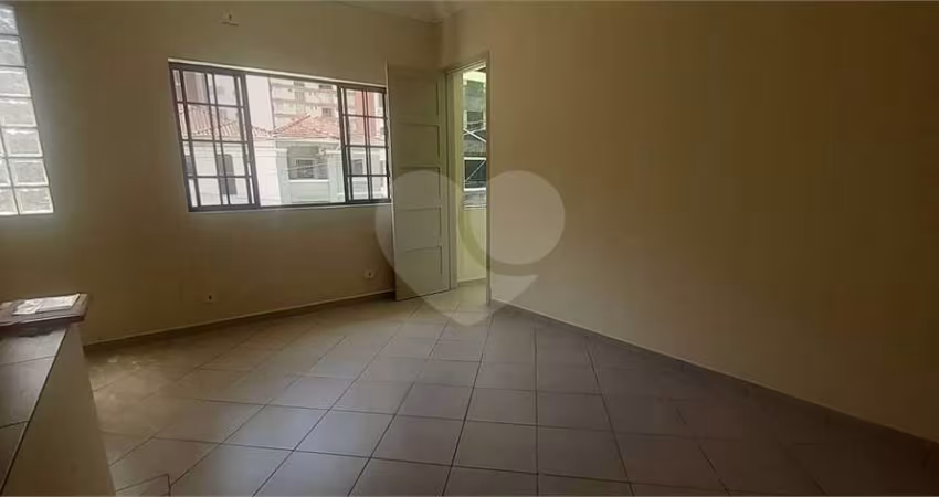 Condomínio com 2 quartos à venda em Pompéia - SP