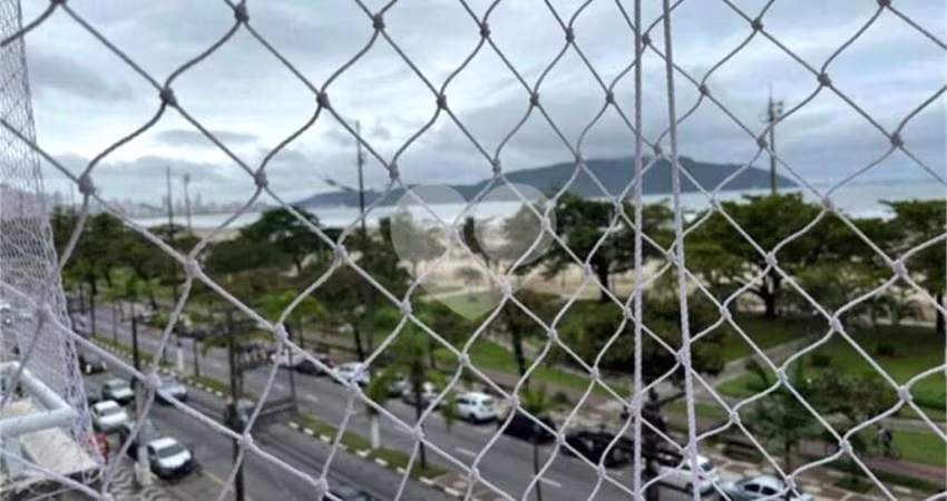 Apartamento com 3 quartos à venda ou para locação em Gonzaga - SP