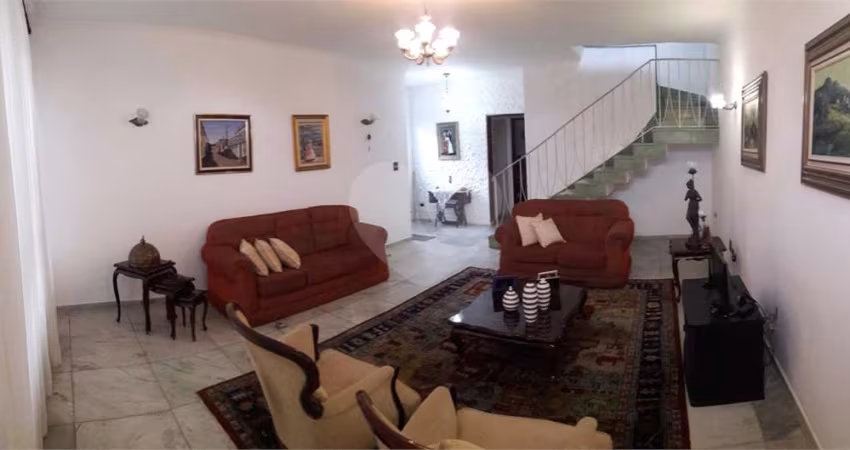 Casa com 4 quartos à venda em Centro - SP