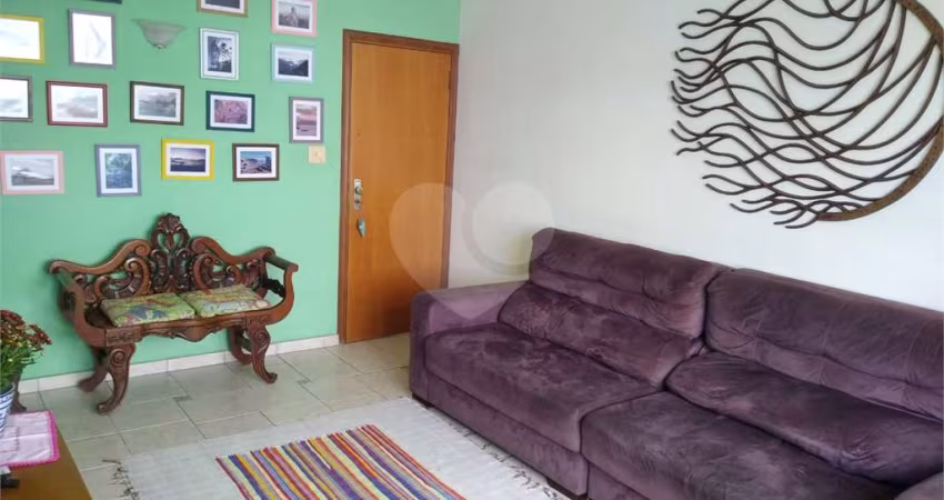 Apartamento com 3 quartos à venda em Embaré - SP
