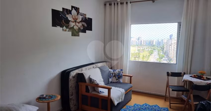 Apartamento com 1 quartos à venda ou para locação em Itararé - SP