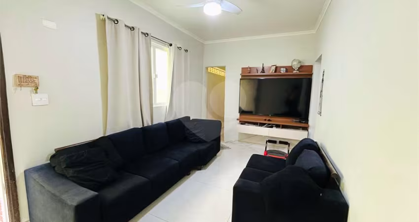 Apartamento com 3 quartos à venda em Gonzaga - SP