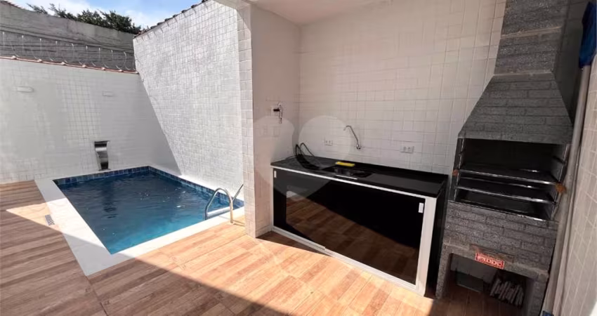 Casa com 3 quartos à venda ou para locação em Aparecida - SP