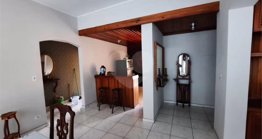 Apartamento com 4 quartos à venda em Itararé - SP