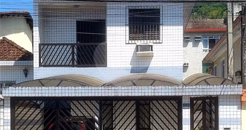 Casa com 4 quartos à venda em Marapé - SP