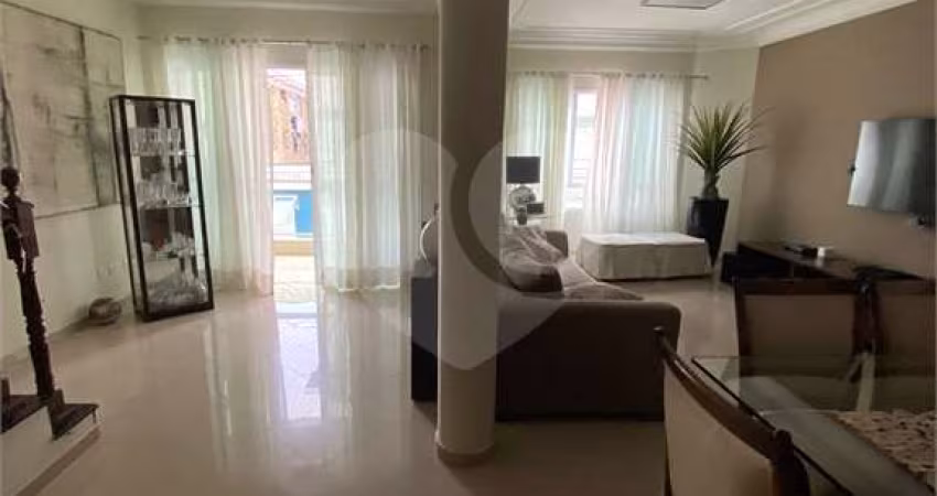 Sobrado com 4 quartos à venda em Embaré - SP