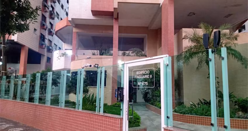 Apartamento com 3 quartos à venda em Embaré - SP