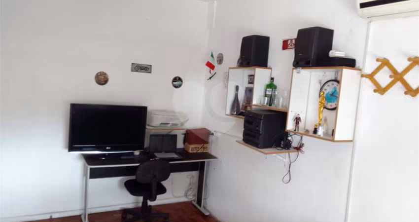 Apartamento com 2 quartos à venda em Itararé - SP
