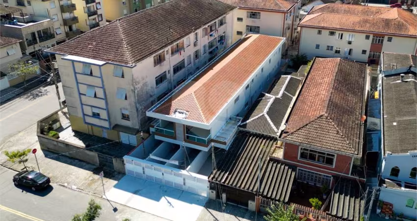 Casa de vila com 3 quartos à venda em Marapé - SP