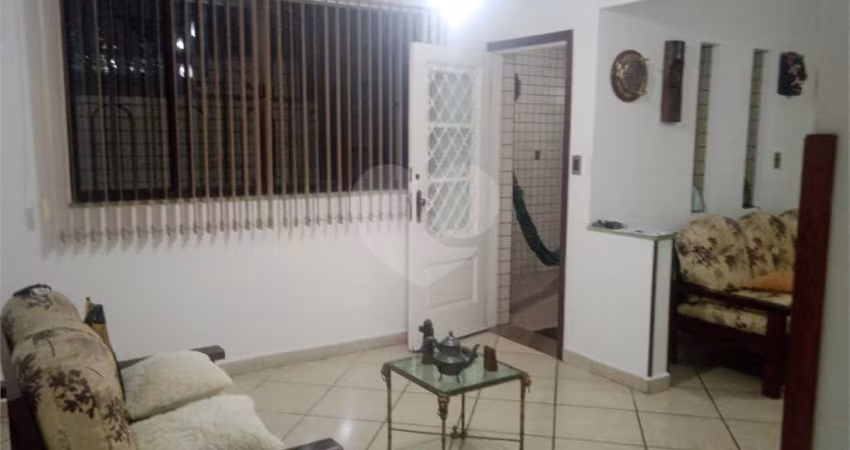 Casa com 3 quartos à venda em Encruzilhada - SP