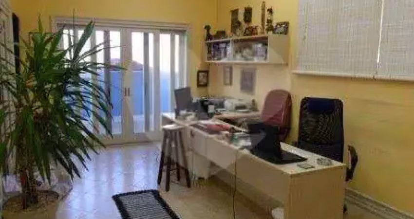 Sobrado com 6 quartos à venda em Jardim Enseada - SP
