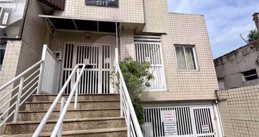Apartamento com 2 quartos à venda ou para locação em Centro - SP