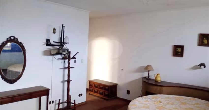 Casa com 3 quartos à venda em Parque Bitaru - SP