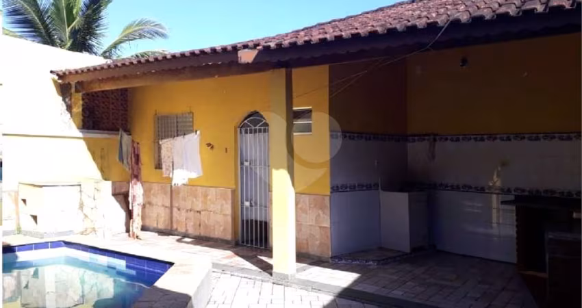 Casa com 3 quartos à venda em Jardim Palmeiras I - SP