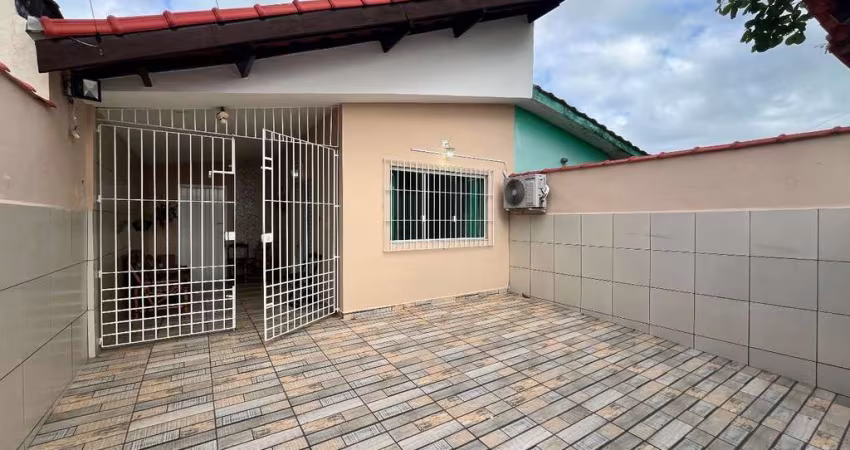 Casa térreaa venda em Peruibe - Stella Maris - Peruíbe/SP