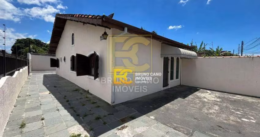 Casa com 3 dormitórios à venda, 100 m² por r$ 600.000,00 - centro - peruíbe/sp