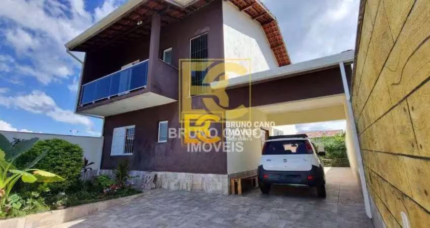 Sobrado com edícula a 200m da praia – amplo espaço e conforto
