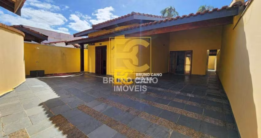 Casa térrea á 200m do mar - Três Marias - Peruíbe/SP