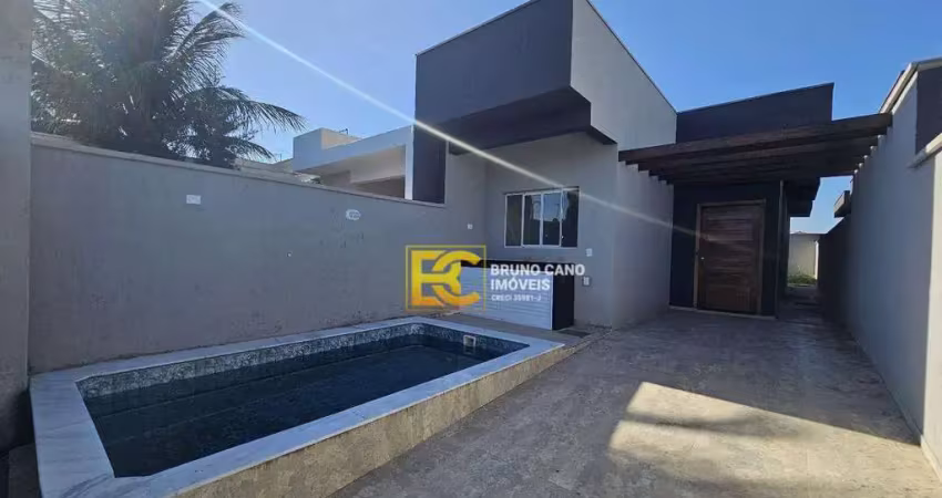 Casa Nova com Suíte e Piscina – Moderna e a 1000m da Praia em Peruíbe