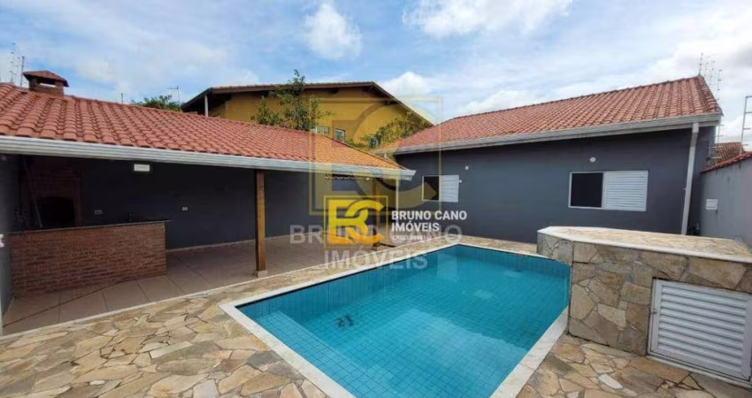 Casa térrea á 700m do mar - Maria Helena Novaes - Peruíbe/SP