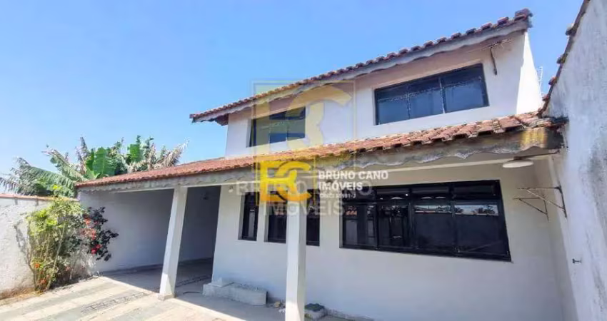 Casa com edícula a 80m do mar – oportunidade única!
