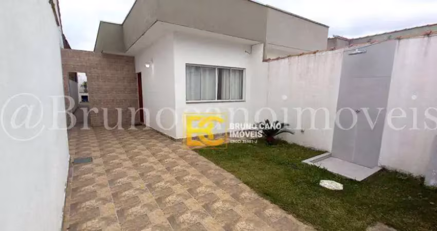 Casa térrea com piscina a venda - Arpoador - Peruíbe/SP