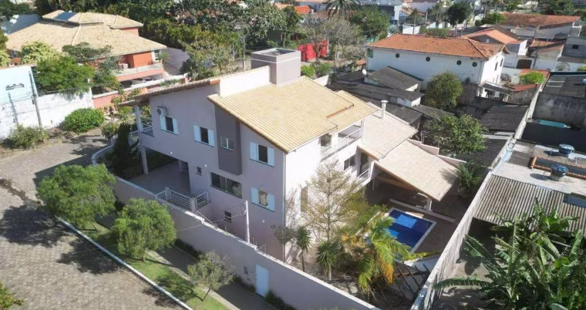 Triplex com Suíte Master a 600m do Mar - Centro - Peruíbe/SP