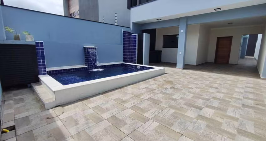 Casa Nova com Piscina - Nova Peruíbe - Peruíbe/SP