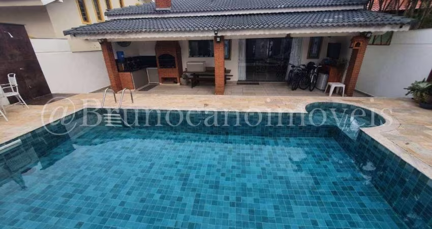 Casa térrea com piscina  - Bougainvillee Residencial  III - Peruíbe/SP