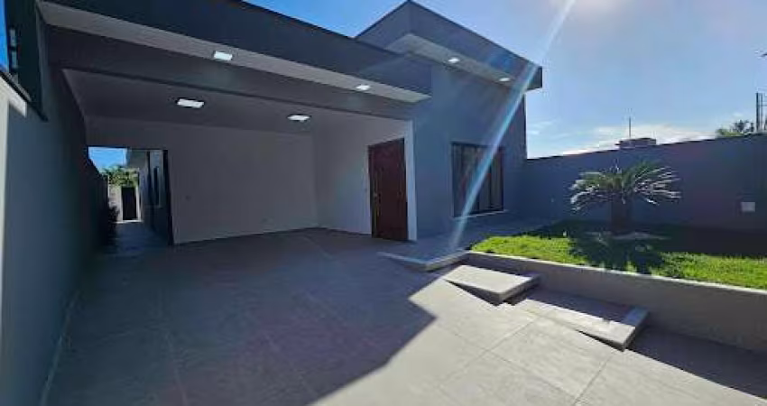 Casa nova com piscina - Jardim Icaraíba - Peruíbe/SP