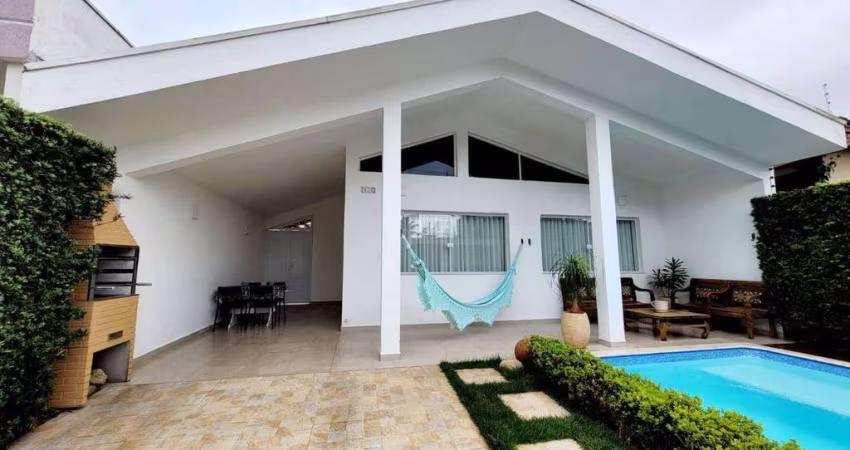 Sobrado Moderno à 50 metros do mar á venda - Oasis - Peruíbe/SP