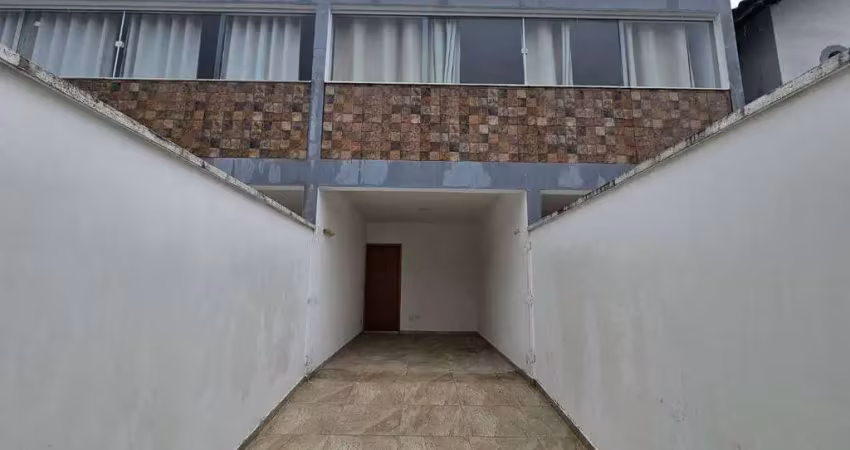 Casa sobreposta para locação - ribamar - peruíbe/sp