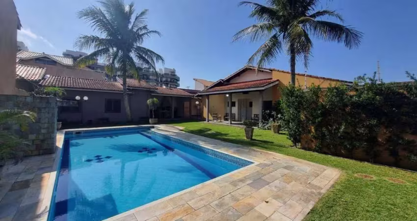 Casa com 5 quartos à venda na Avenida Padre Anchieta, 32, Balneario Sambura, Peruíbe