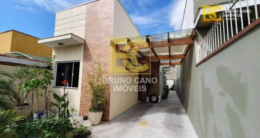 Casa com 2 quartos à venda na Rua Orlando Silva Filho, 247, Jardim Veneza, Peruíbe