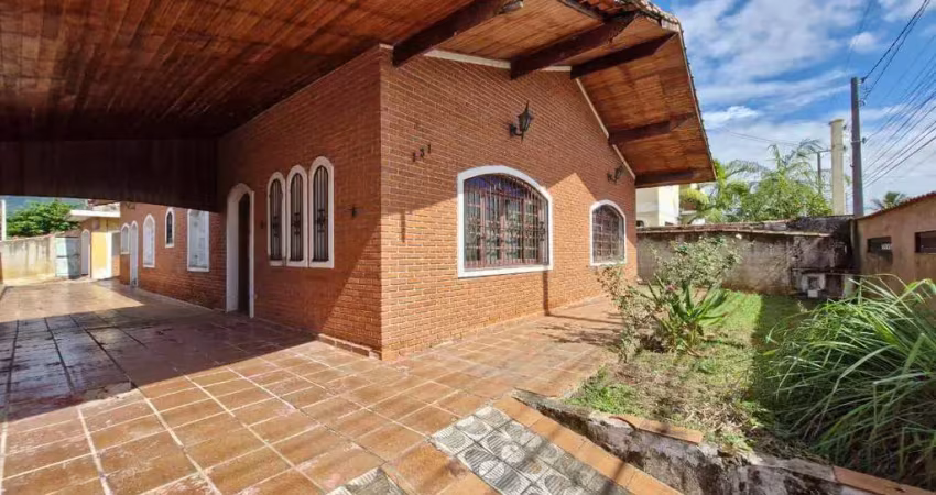 Casa bem localizada com 5 dormitórios à venda- stella maris - peruíbe/sp