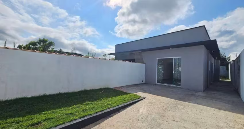 Casa térrea nova e moderna á venda - estancia dos eucaliptos - peruíbe/sp